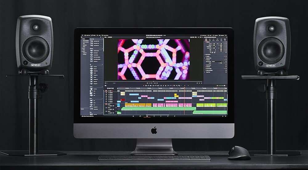 Vollformat_Agentur_Videoprodultion_Moodbild_iMac_Pro_Davinci_Resolve_Timeline_Audio_Monitors